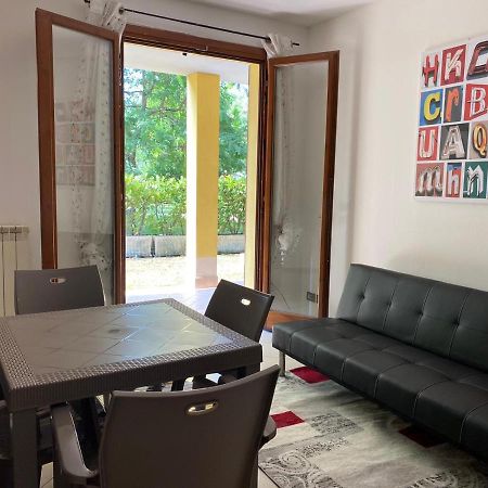Appartamento Il Faro Con Giardino In Residence Con Piscina Desenzano del Garda Eksteriør billede