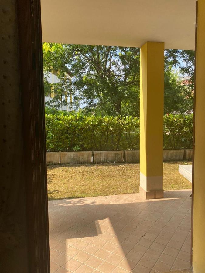 Appartamento Il Faro Con Giardino In Residence Con Piscina Desenzano del Garda Eksteriør billede