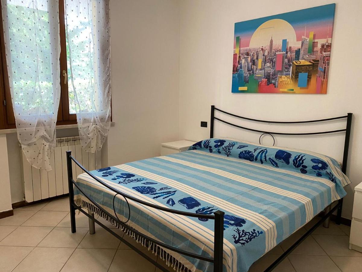 Appartamento Il Faro Con Giardino In Residence Con Piscina Desenzano del Garda Eksteriør billede